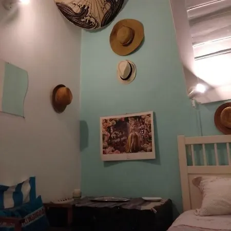 Charm And Space In Historic Апартаменты Лиссабон